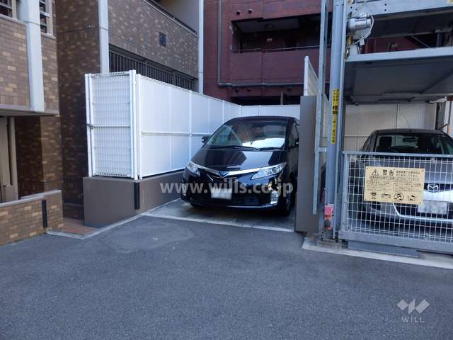 敷地内駐車場（屋外平面式）
