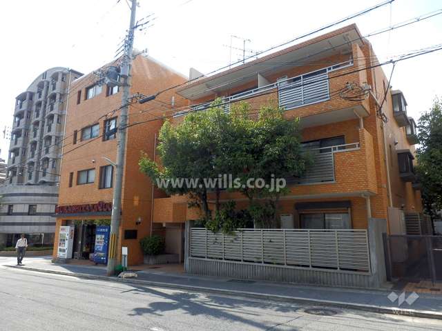 ライオンズマンション本山第５の外観（北東側から）
