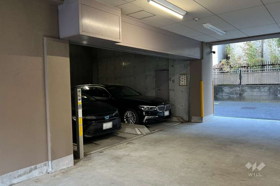 敷地内駐車場（屋内機械式）