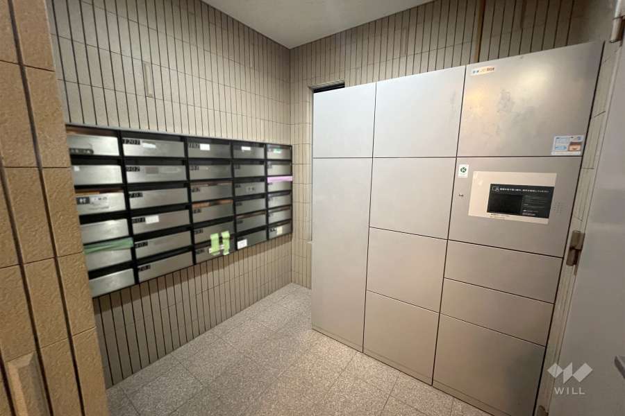 宅配ボックスと共用ポスト