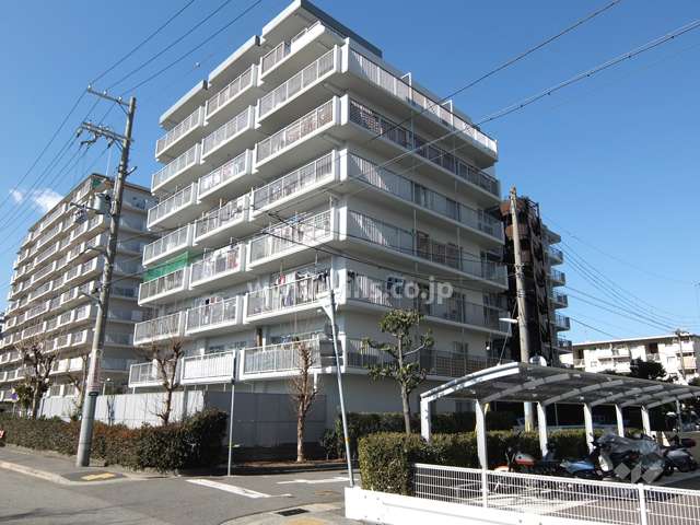 ユニハイム魚崎1号棟の外観（南東側から）
