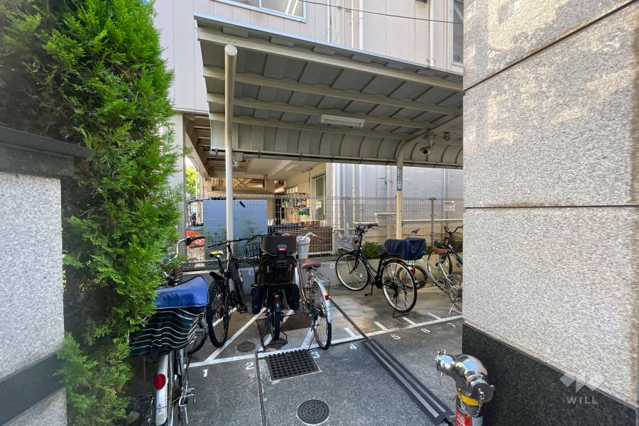 駐輪場（屋根あり）