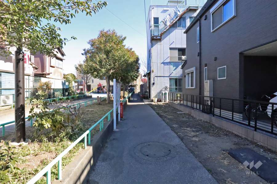 敷地北西側の通路