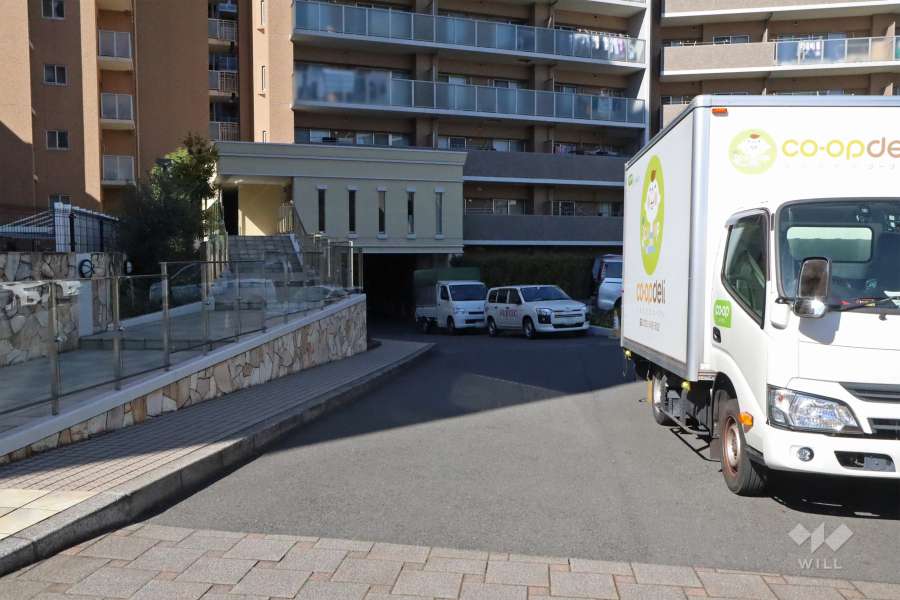 駐車場出入口