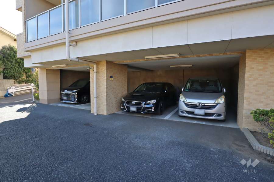 敷地内駐車場（屋内平面式）