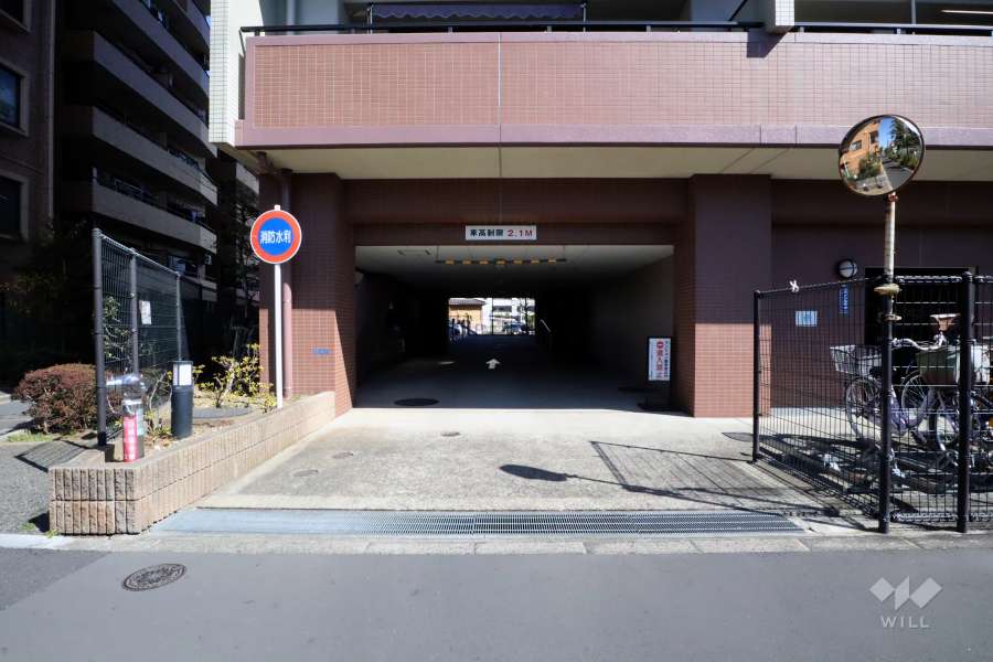 駐車場の出入り口