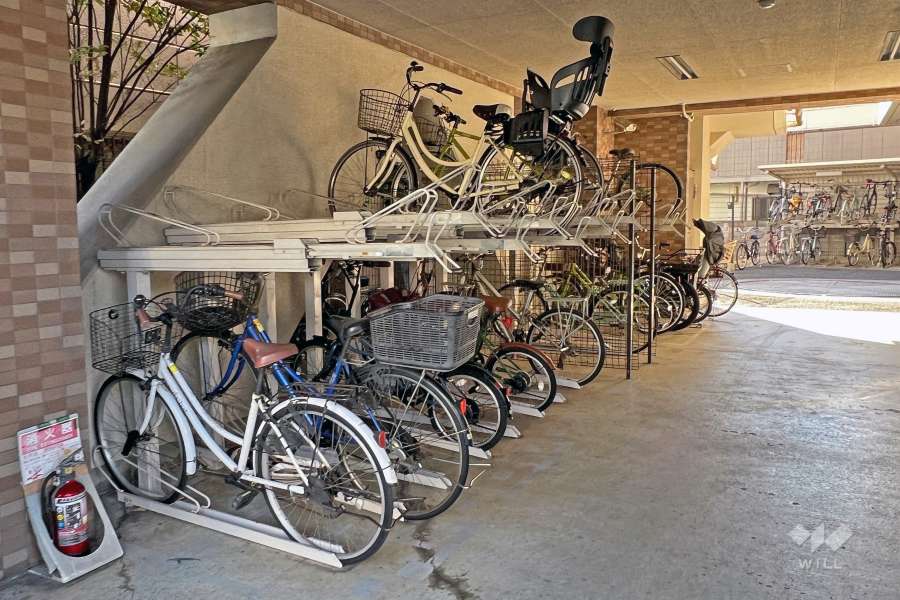 屋内に設けられた駐輪場