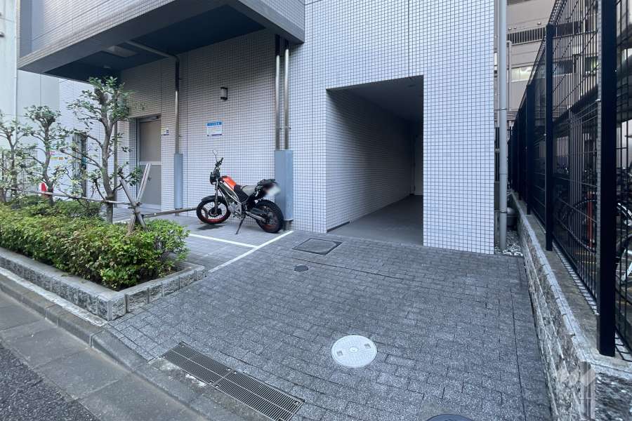 バイク置き場