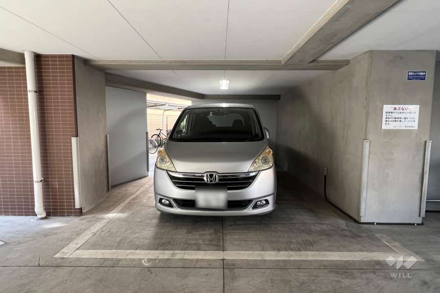 敷地内駐車場（屋内平面式）