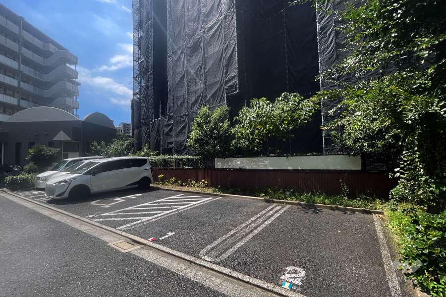 敷地内駐車場（屋外平面式）