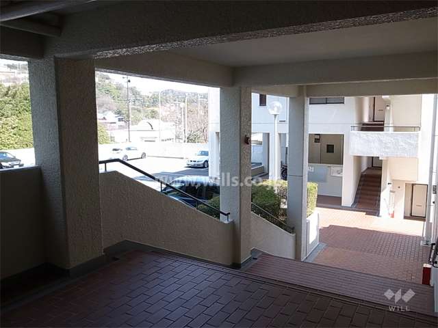 C棟（3棟）のピロティ