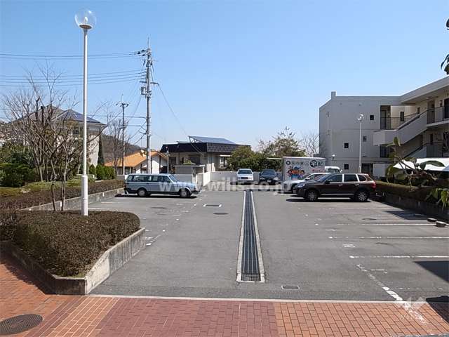 敷地内駐車場（平面式）