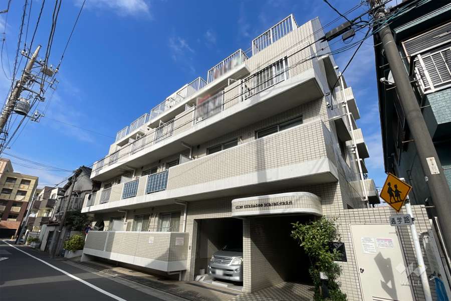 クリオ高砂壱番館の外観（南東側から）