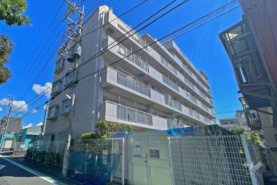 コスモ西亀有の外観（北西側から）
