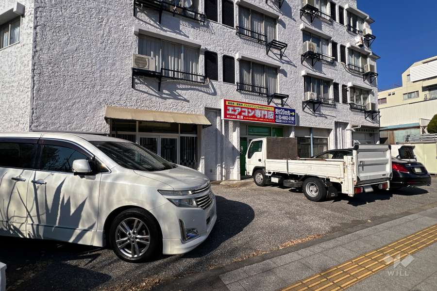 敷地内駐車場（屋外平面式）