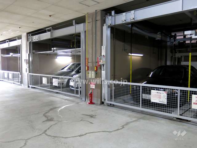 敷地内駐車場（屋内機械式）
