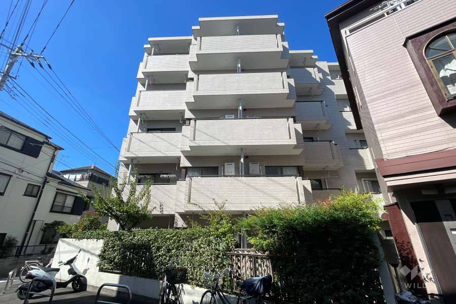セントエルモお花茶屋の外観（南東側から）