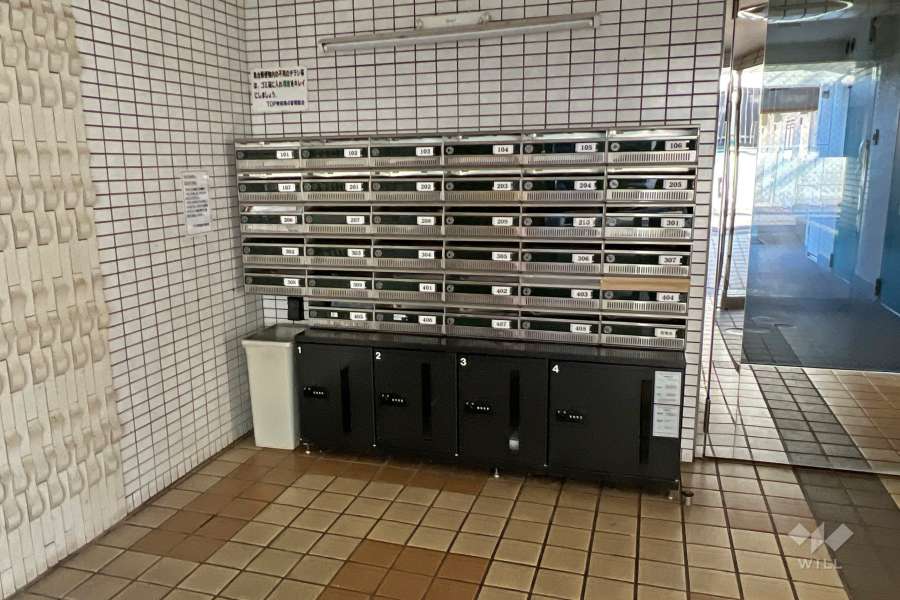 宅配ボックスと共用ポスト