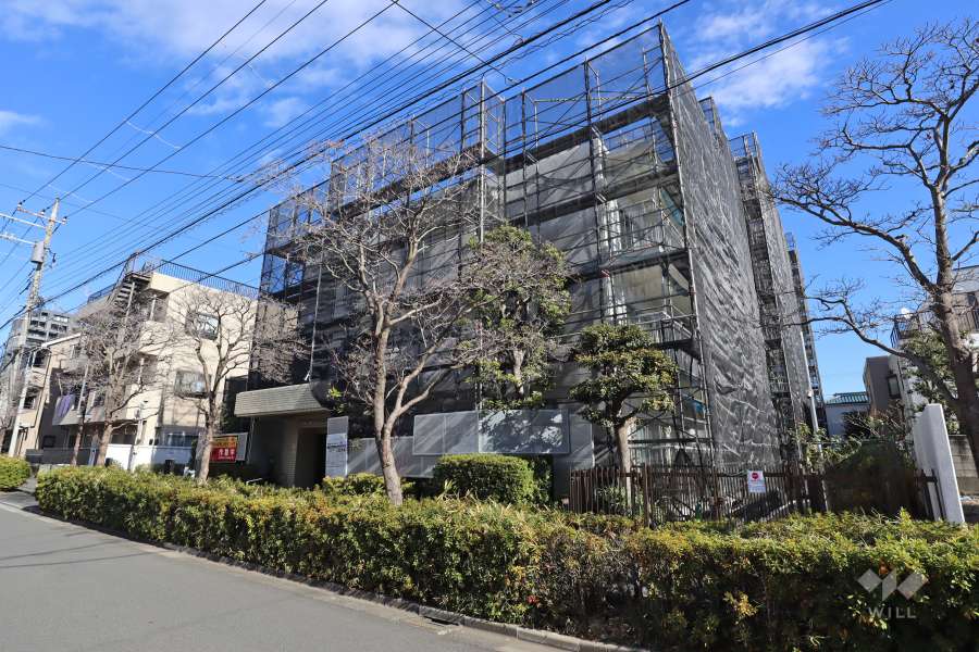 ニックハイム渋江公園の外観(南西側から)※2025年1月現在、大規模修繕工事中