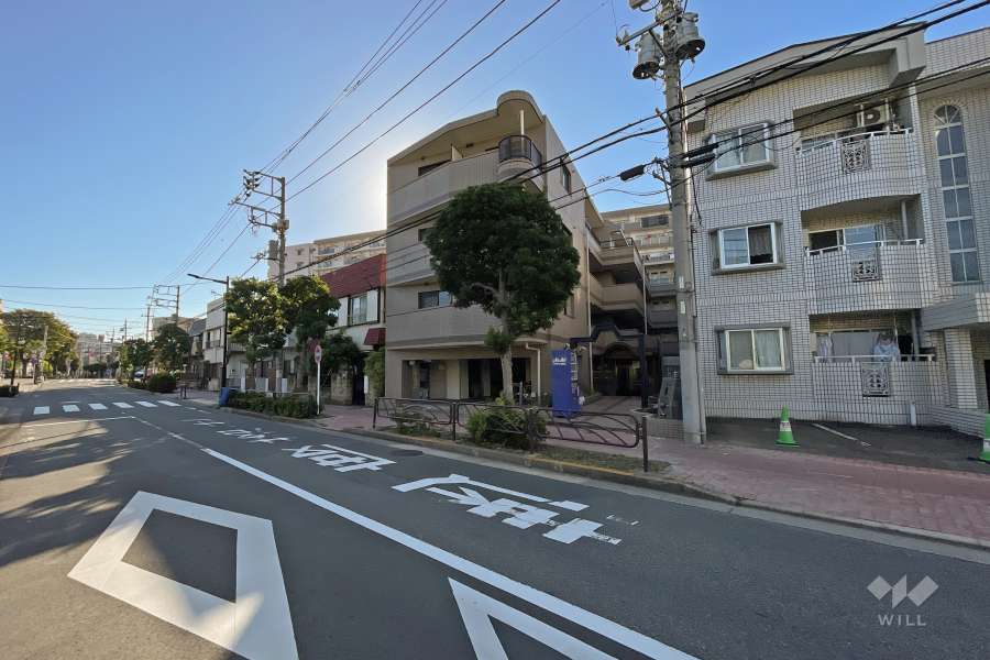 ラ・パルフェ・ド・ジュワンドルの外観（北東側から）