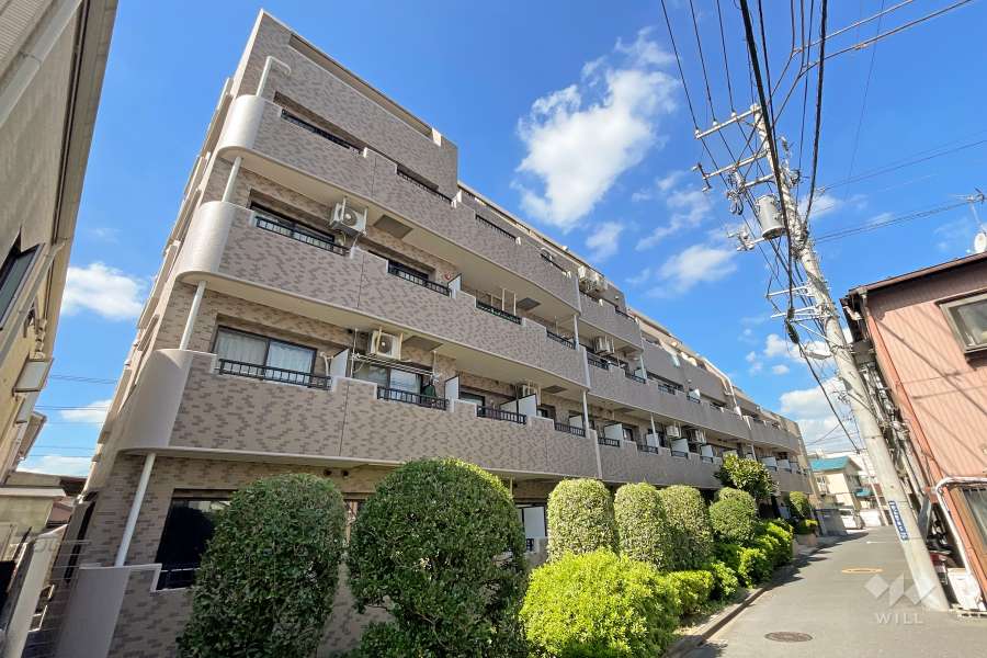 ライオンズマンション四つ木第3の外観（南東側から）