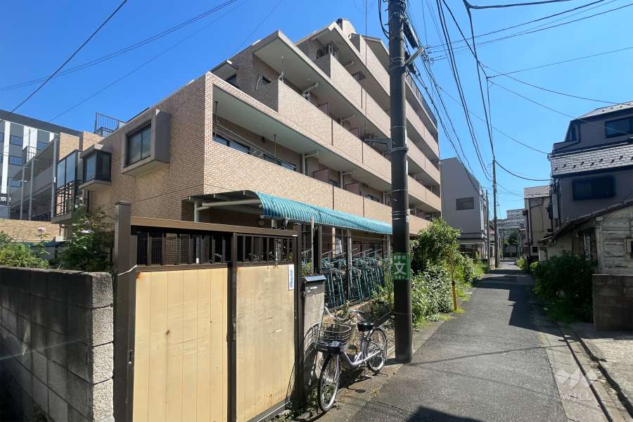 ライオンズマンション西新小岩の外観（北西側から）