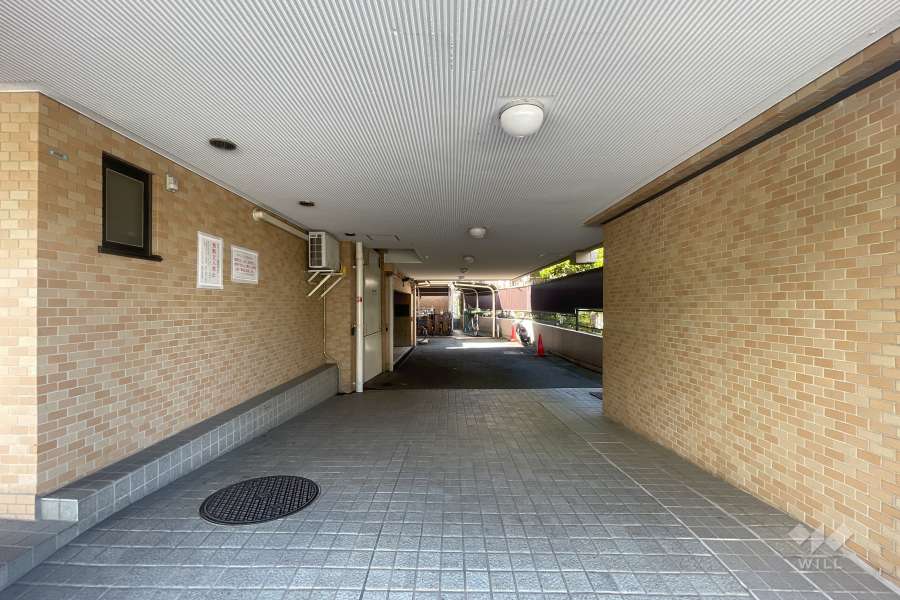 駐車場の出入り口