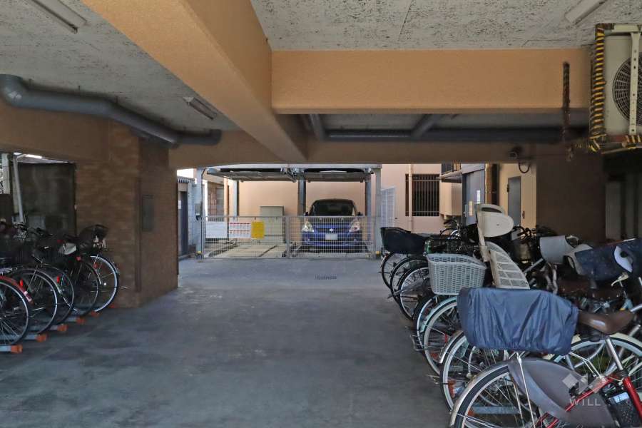 敷地内駐車場（屋外機械式）