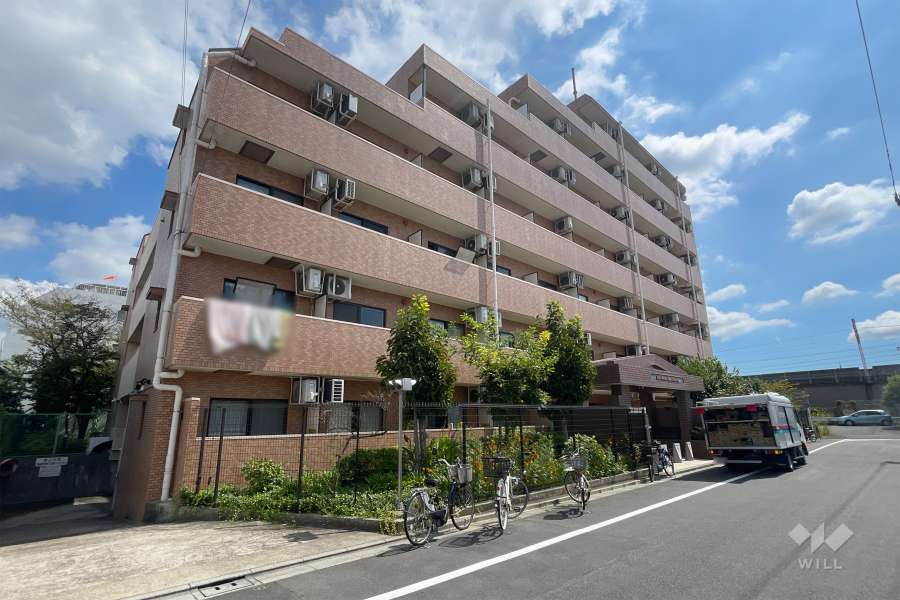 ライオンズマンション東新小岩の外観（北西側から）