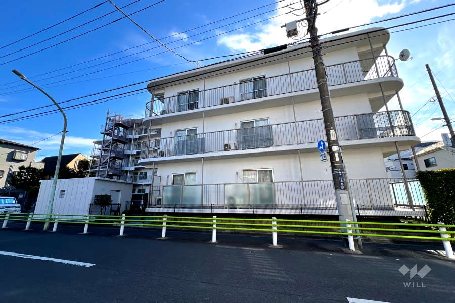 日商岩井金町マンションの外観（北西側から）