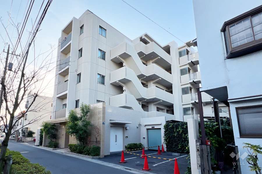 イニシアお花茶屋の外観（北東側から）