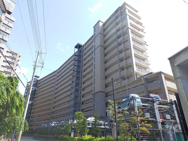 エスリード宝塚の外観（北側から）