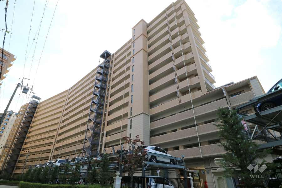エスリード宝塚の外観（北側から）