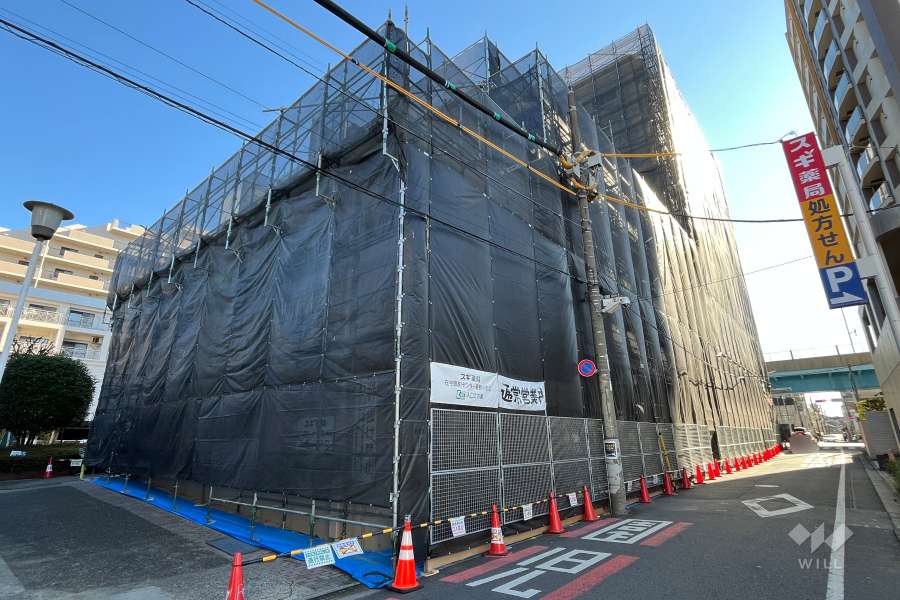 大生新小岩ハイツの外観（西側から）※大規模修繕工事中（2025年1月）