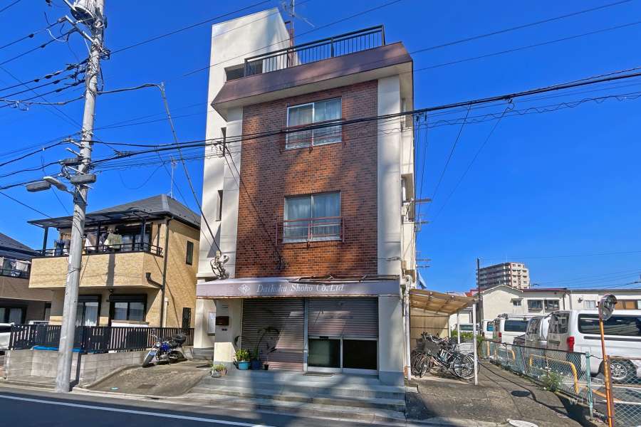 サニーハイツ亀有の外観（南西側から）