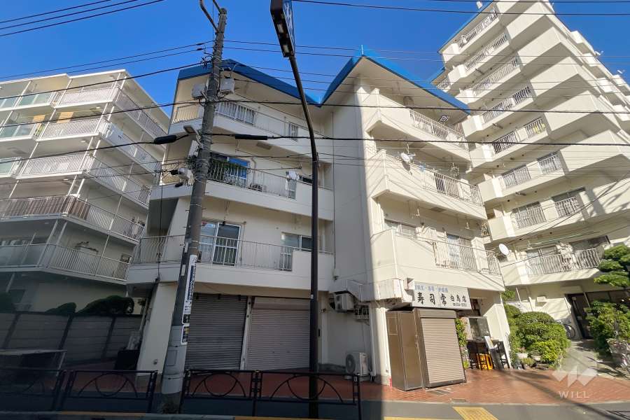 白鳥ダイヤモンドマンション2号館の外観（南西側から）