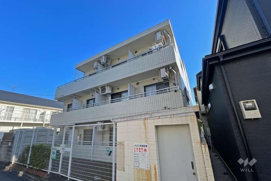 セントヒルズ高砂の外観（南西側から）