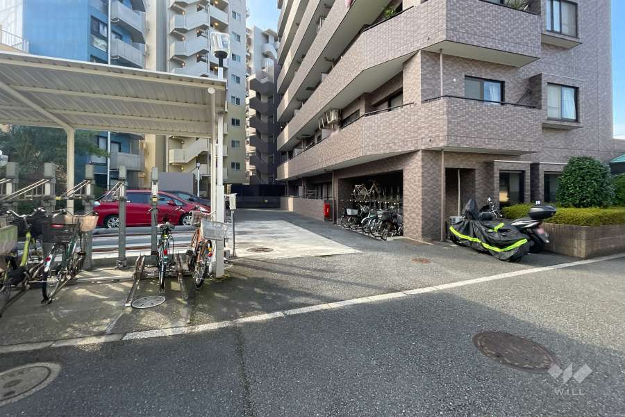 駐車場の出入り口　