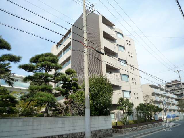 チュリス芦屋川の外観（南西側から）