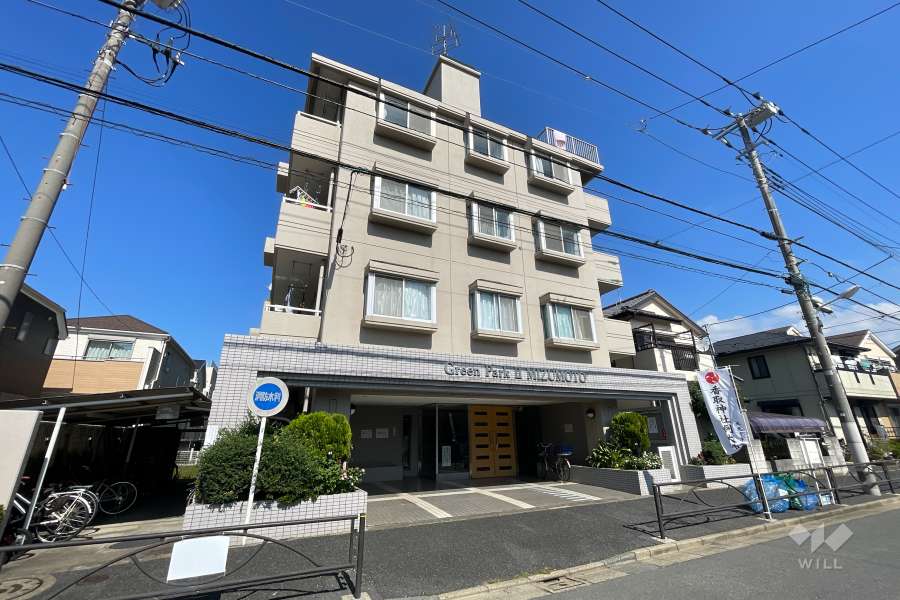 グリーンパーク第2水元の外観（南西側から）