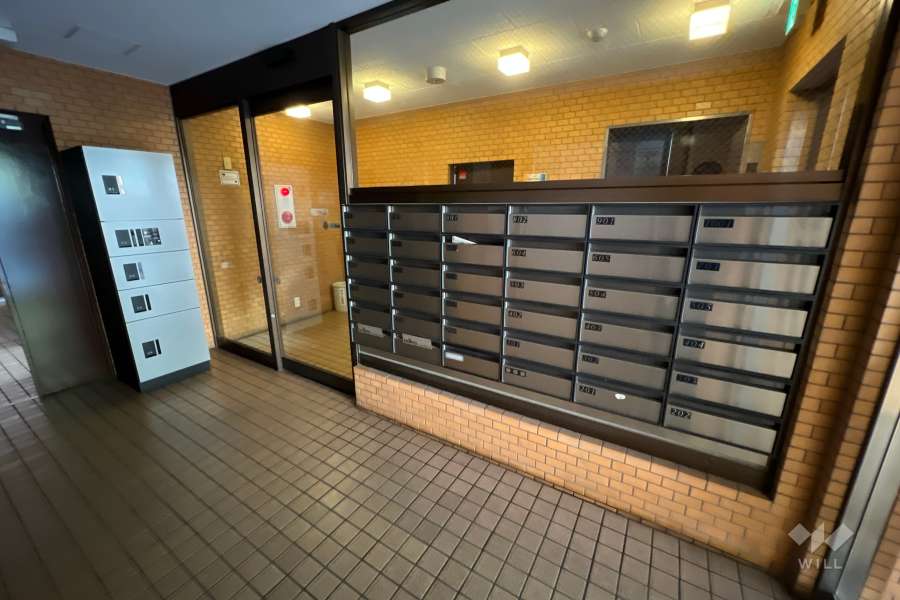 宅配ボックスと共用ポスト