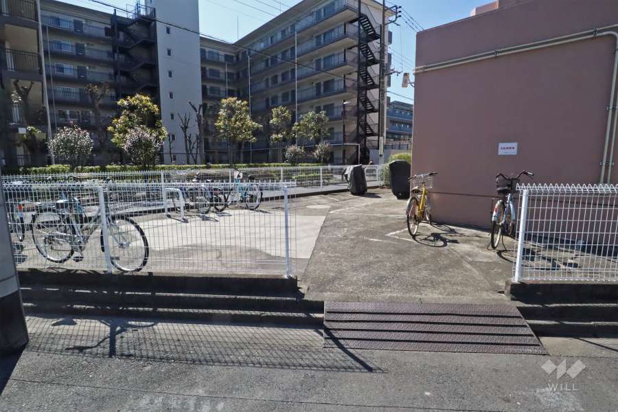 バイク置場・駐輪場