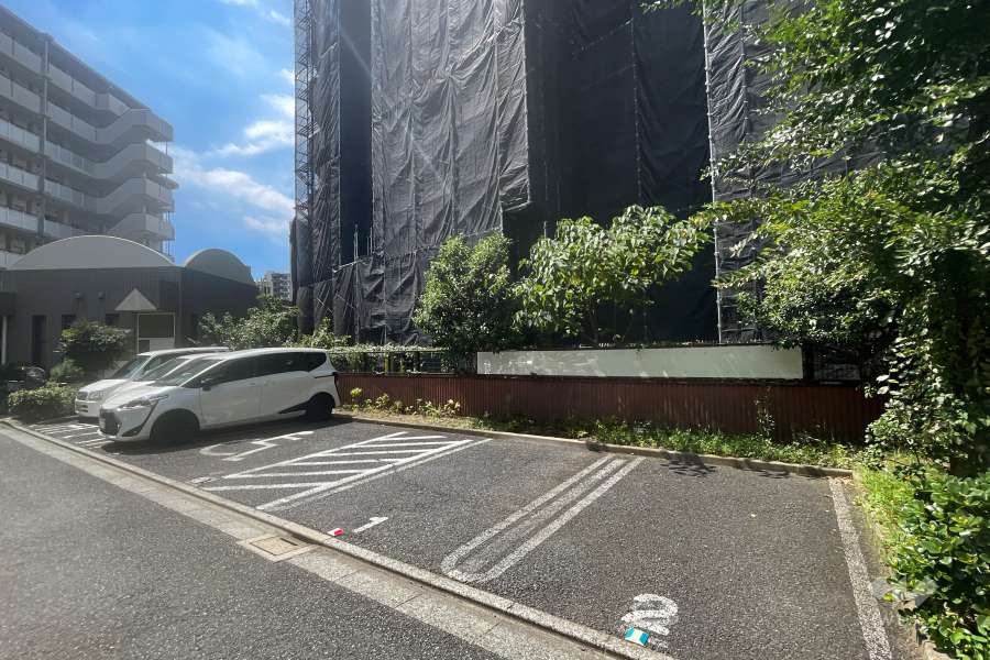敷地内駐車場（屋外平面式）