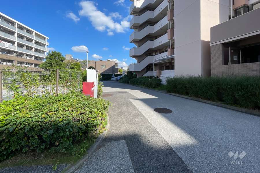 駐車場の出入り口