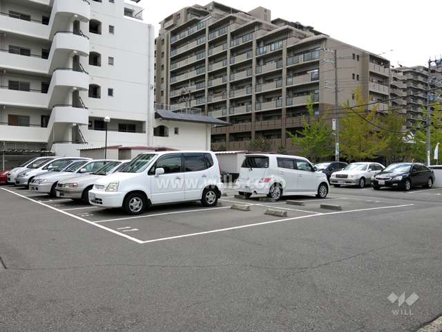 敷地内駐車場（屋外平面式）
