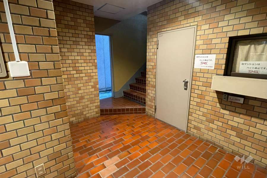 エントランス内