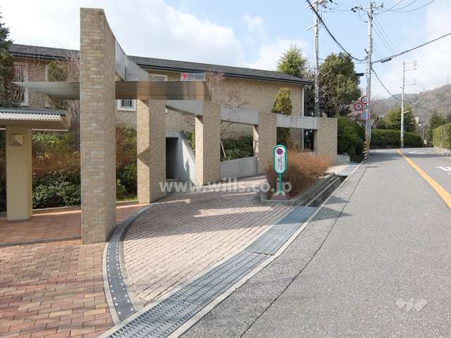 シャトルワゴンバスの乗降場所です。