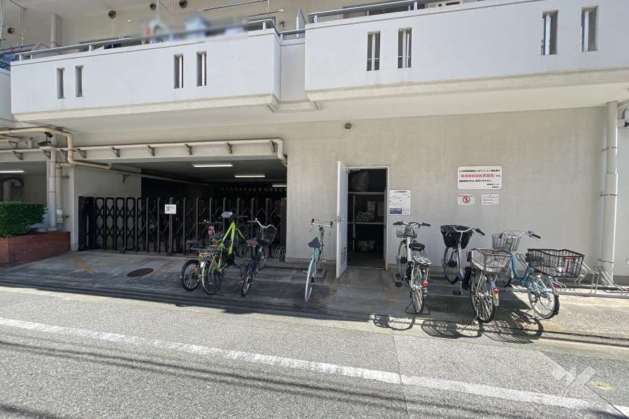 駐輪場の出入り口　