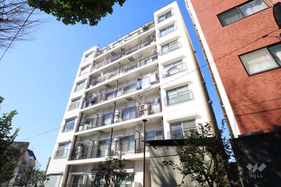 青戸三鈴コーポの外観(南東側から)