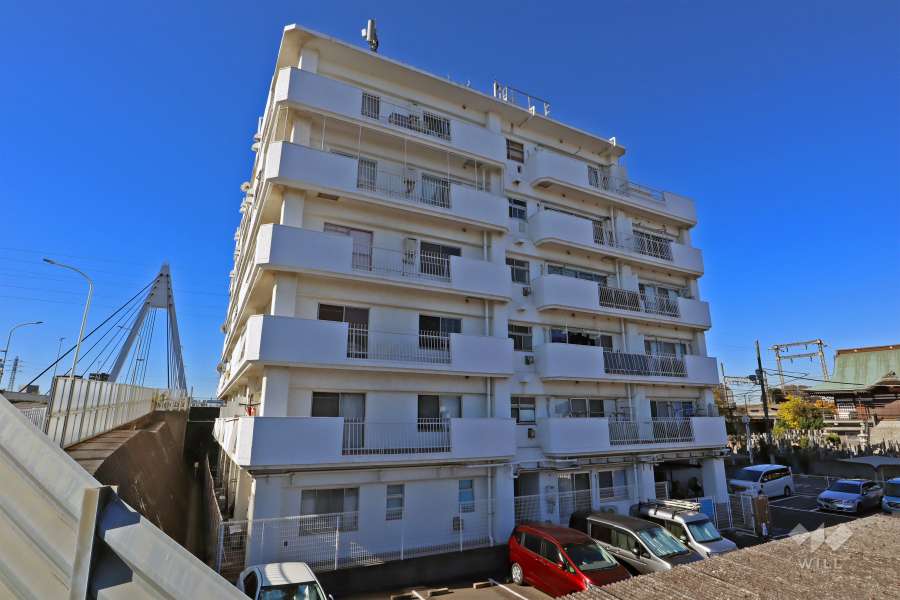 高砂サマリヤマンションの外観(南東側から)